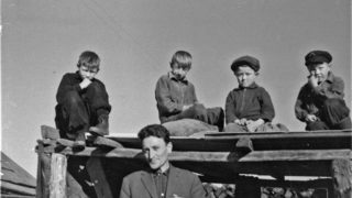 На път: Из "Неосветените дворове" - пътеписа на Радичков за Сибир