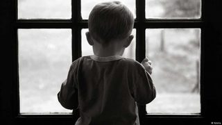 Родители на всяко десето дете в Румъния работят в чужбина
