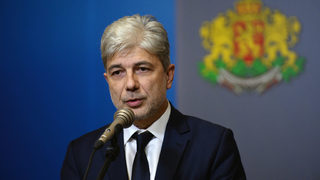 Качващите се на "<span class="highlight">Бъндеришка</span> <span class="highlight">поляна</span>" с колите си замърсяват околната среда, смята Нено Димов