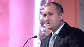 Президентът се заяви като контравласт