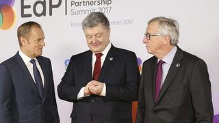 Украйна се кара със съседите си и рискува да пострада от това