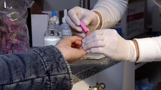 Девет от десет нови случаи на заразяване с ХИВ в България са при мъже
