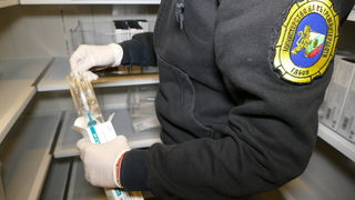 МВР и прокуратурата с акция срещу престъпна група за износ на лекарства (видео)