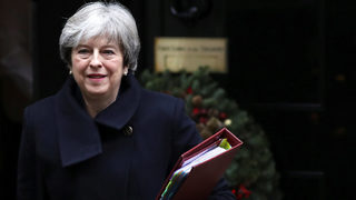 След първо поражение в парламента Тереза Мей може да промени датата за Брекзит