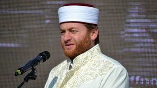 Мустафа Избищали: Религията изгражда мостове, а не стени
