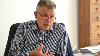 "Свилоза" спря работа заради липса на суровина