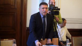 Депутатите забравиха да удължат защитата за придобиване по давност на държавни и общински имоти