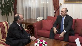 Президентът дава орден "Стара планина" първа степен на <span class="highlight">Ерик</span> <span class="highlight">Рубин</span>