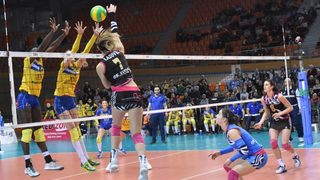 След слаб мач волейболният "<span class="highlight">Марица</span>" допусна втора домакинска загуба в Шампионската лига
