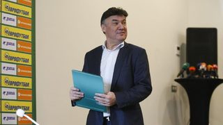 "Локомотив" (Пловдив) оцени "последователната работа на БФС" и подкрепи Михайлов