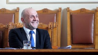 Дончев: Няма как да се прави електронно управление с аналогови политици