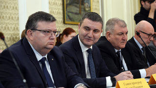 Акцизната система на Агенция "Митници" била сигурна, но и няма как да се докаже обратното