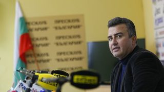 Елитна група с поне 16 отбора и сезон "пролет-есен" предлага <span class="highlight">Дражев</span> на българския футбол