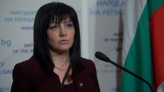 Шефът на парламента настоя президентът да не обижда депутатите, а да обединява нацията