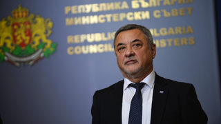 Валери Симеонов опитвал да изчисти скърцането в коалицията, но засега не му се получава