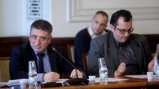 БСП видя възможност <span class="highlight">за</span> злоупотреби в ремонтирането на пограничната ограда без търгове