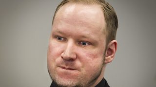 Норвегия ще забрани полуавтоматичните оръжия десет години след нападението на Брейвик