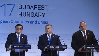 Комунизмът разтваря пропастта между Китай и Източна Европа