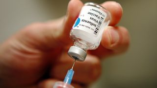 Учени от БАН работят по универсална ваксина срещу грип