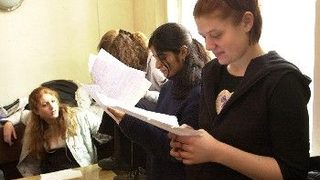 Бакалаври да излизат и от колежите, предвижда законопроект