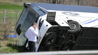 Задължителен ли е коланът при пътуване в автобус