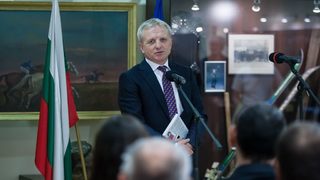 Гриша Ганчев честити титлата на "Лудогорец" и обяви, че ще им подари шлифовалка