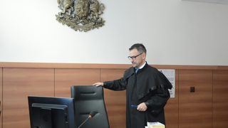 До месец съдът трябва да реши спора между Елена Йончева, Бойко Борисов и ГЕРБ