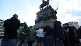 Снимка на деня: По 2 растения на човек, по 1 грам за лична употреба