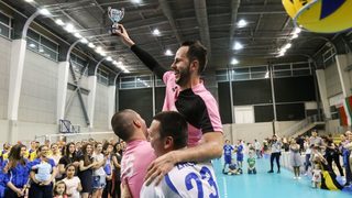 "Легендите" станаха шампиони в любителската волейболна лига