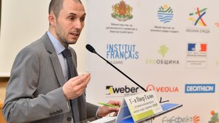 Франция ще намали наполовина изхвърлянето на храна до 2025 г.