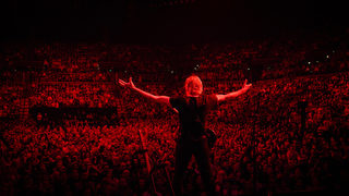 Roger Waters "Us + Them"