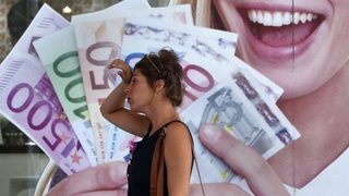 В Гърция всичко върви добре. Но само на хартия.