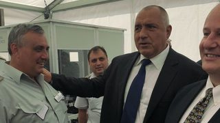 Инвестициите вече са в реалната икономика, обяви премиерът