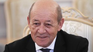 Европа не бива да плаща цената за санкциите на САЩ срещу Иран, обяви Франция