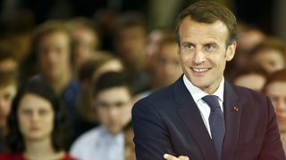 Макрон иска обща финансова политика в еврозоната и твърдост към САЩ