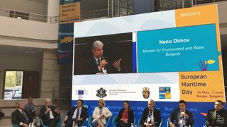 Екоминистерството въвежда разделно събиране на пластмаса по плажовете