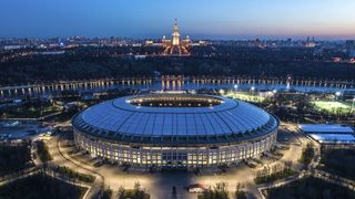 Причудливият, скъпият и двата в Москва: кои са стадионите за световното