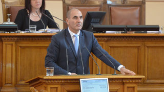 ГЕРБ обвини президента, че политизира трагедията с пилотите