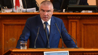 Фирма на съпругата на Марешки е глобена за продажба на евтини горива