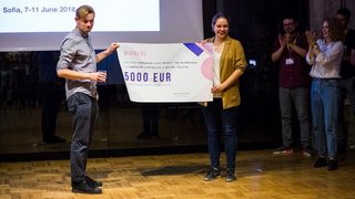 Авторитарен лидер или кои са финалистите от срещата на платформата Fine Acts
