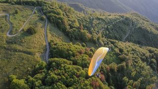 Kongur Air Fest предлага полет с <span class="highlight">парапланер</span> над Беласица