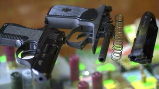 Обир на пенсии в софийско село извади наяве 72-годишна с оръжие