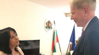 Петкова обсъди с френския посланик бъдещето на проекта за АЕЦ "Белене"