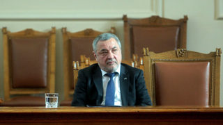 Парламентът ще гласува по-драстични санкции <span class="highlight">за</span> шум