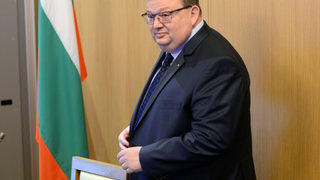 Закриването на прокуратури се изпраща на министър Цачева