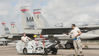 Американски F-15 се включват в две седмици въздушни маневри над България