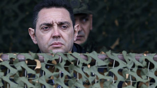 Белград би приел "разграничаването" на сърбите от албанците в Косово, каза министър