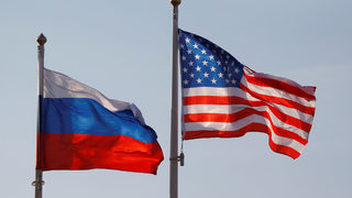 САЩ спират помощите за Русия и блокират достъпа ѝ до финансиране от понеделник