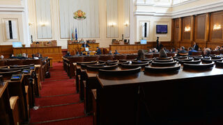 Парламентарният сезон започва със социалните закони и закона за пътищата