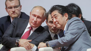 На 25-ата си среща Путин и Абе ще говорят за мир и (поне) два острова